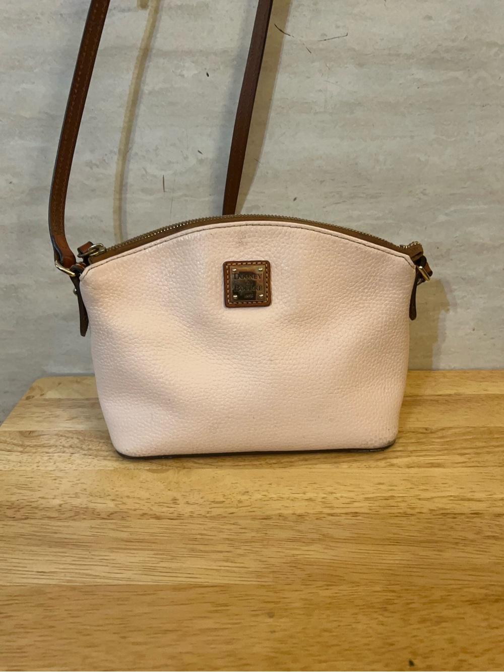 Dooney & Bourke Suki Pebble Leather Crossbody Bag - Picture 2 of 16